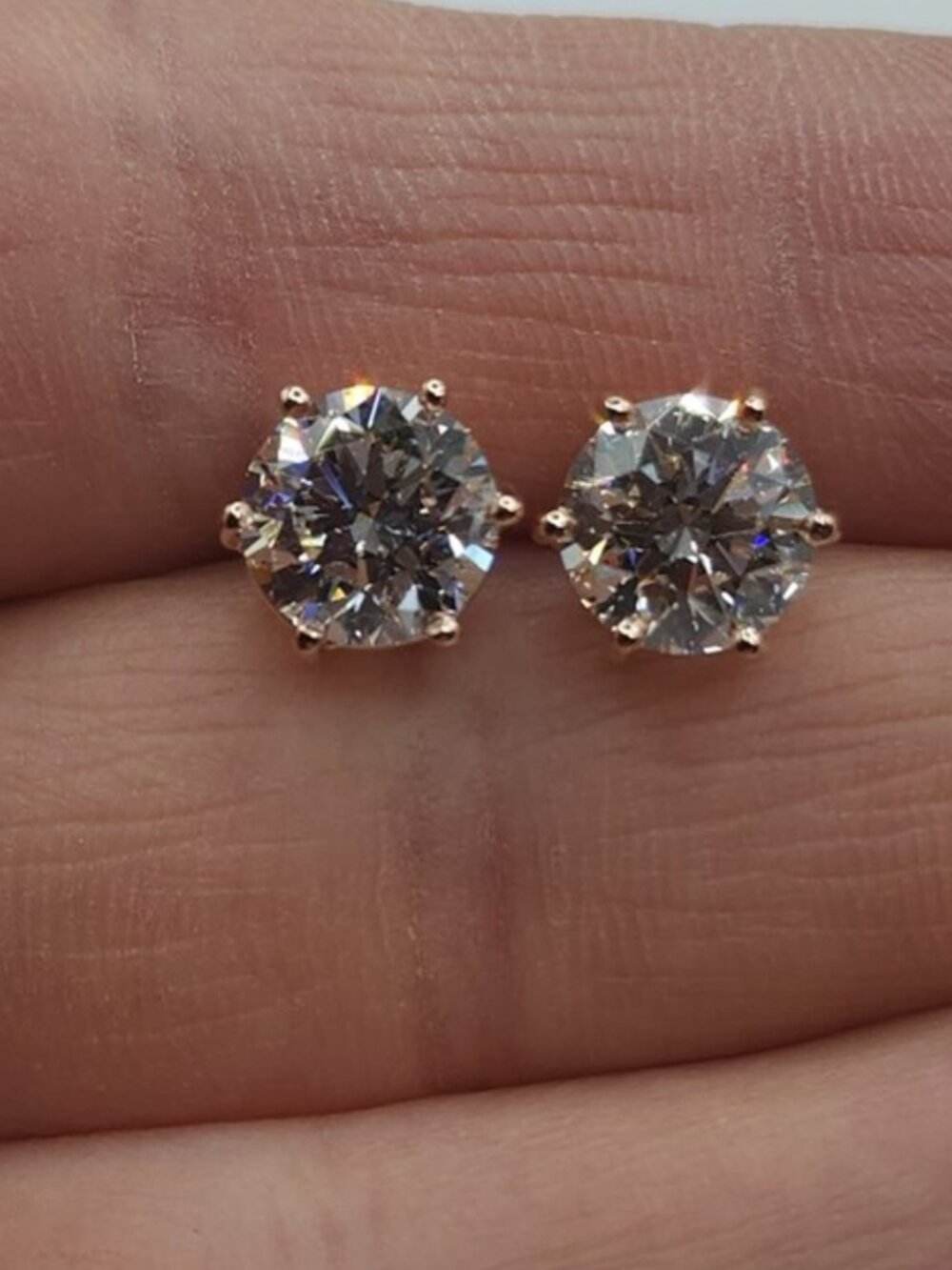 14Kt Gold 5 Ct 6 Prong Lab Grown Diamond Stud Earrings